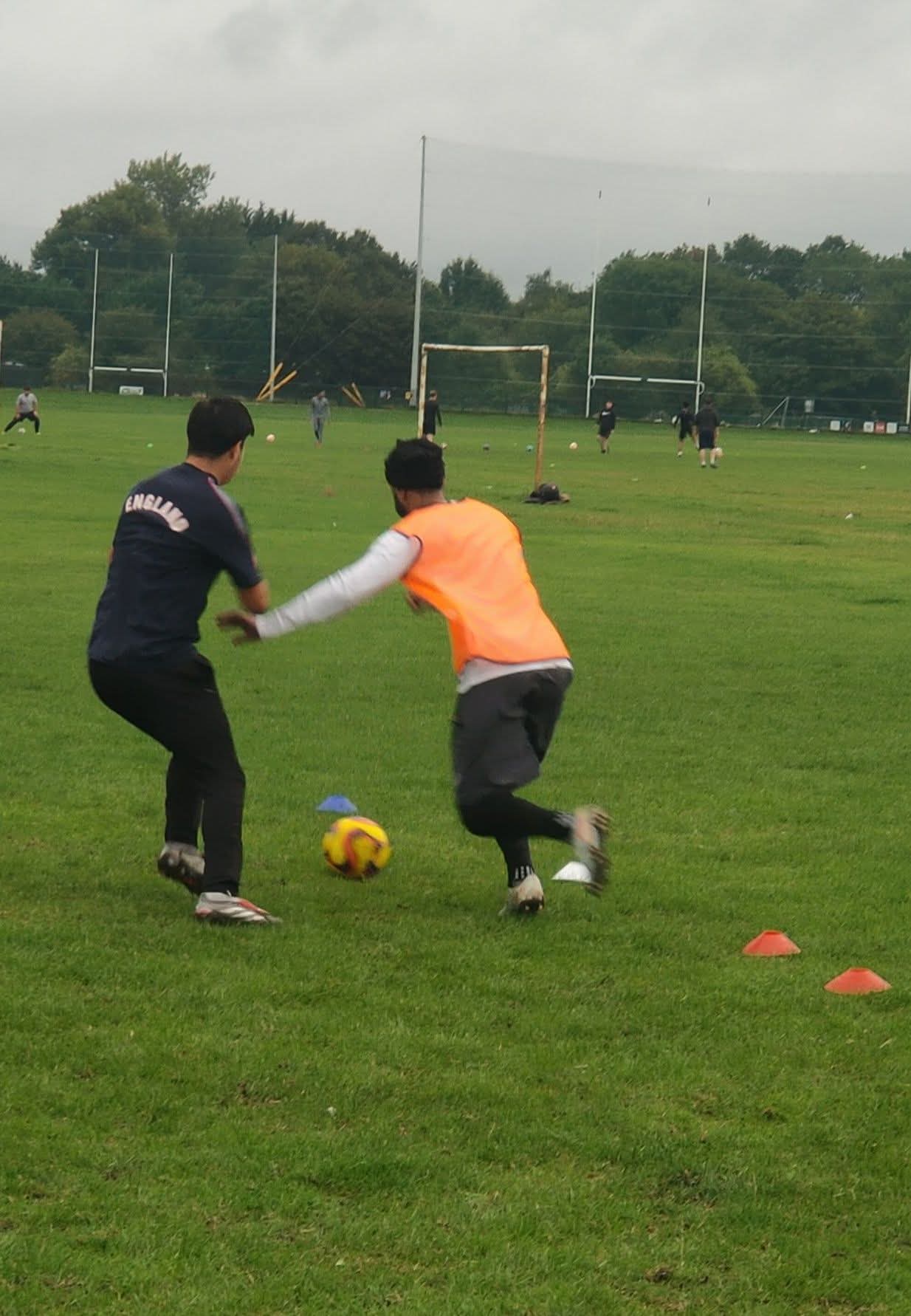 Close control under pressure