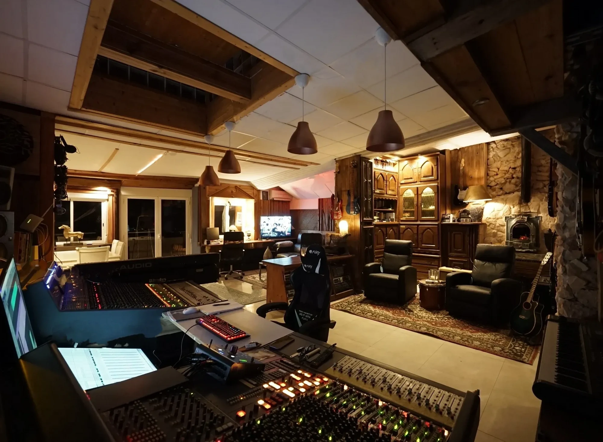 Orange Grove Studios - Professional Mixing Console