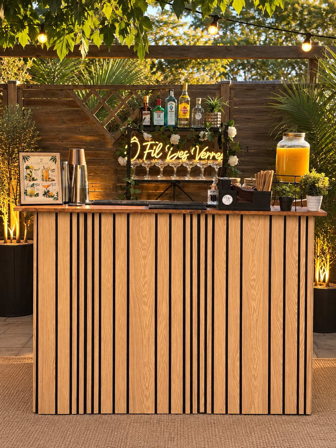 Bar mobile Ô Fil des Verres — bar en bois avec enseigne signature