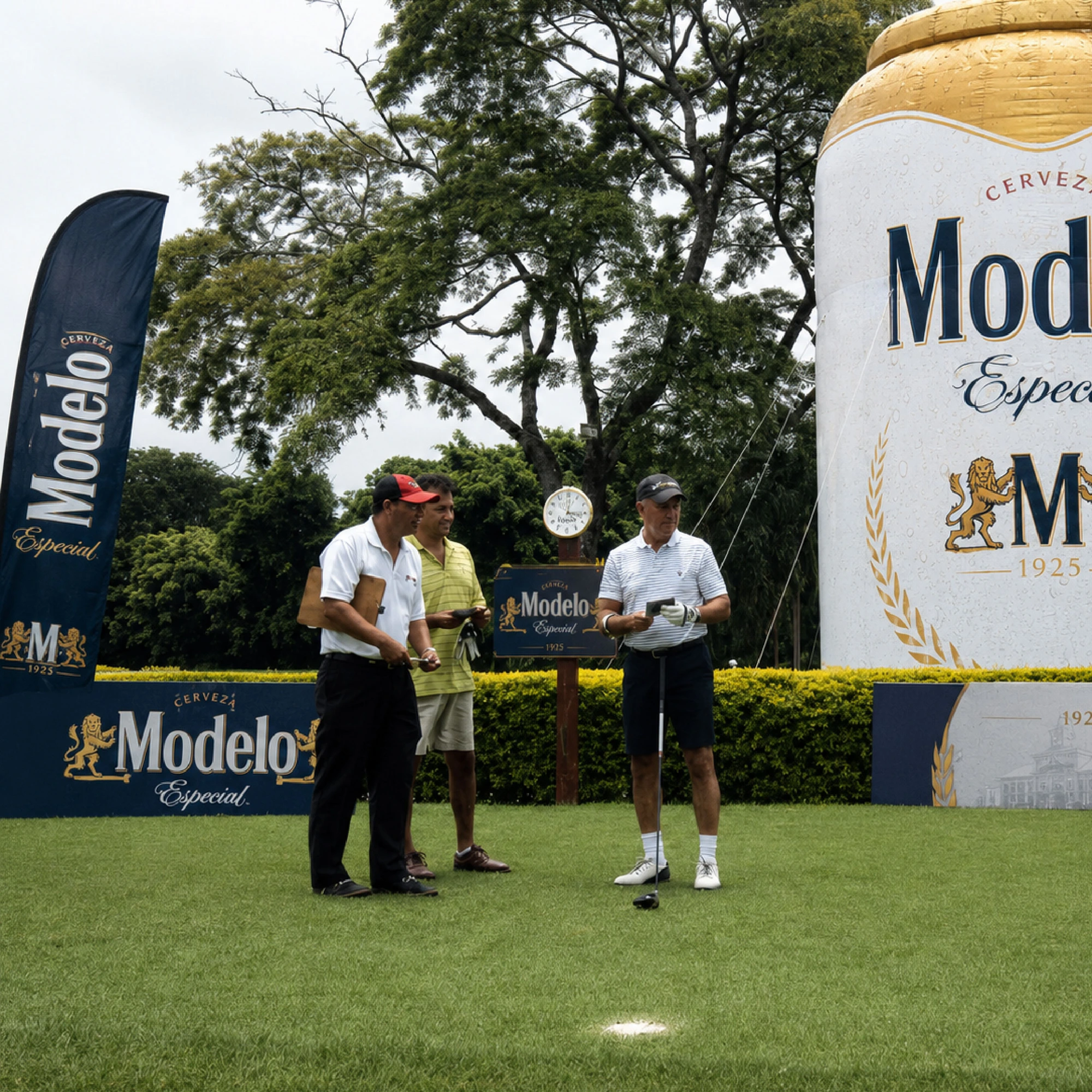 Torneo de golf con activación Modelo Especial