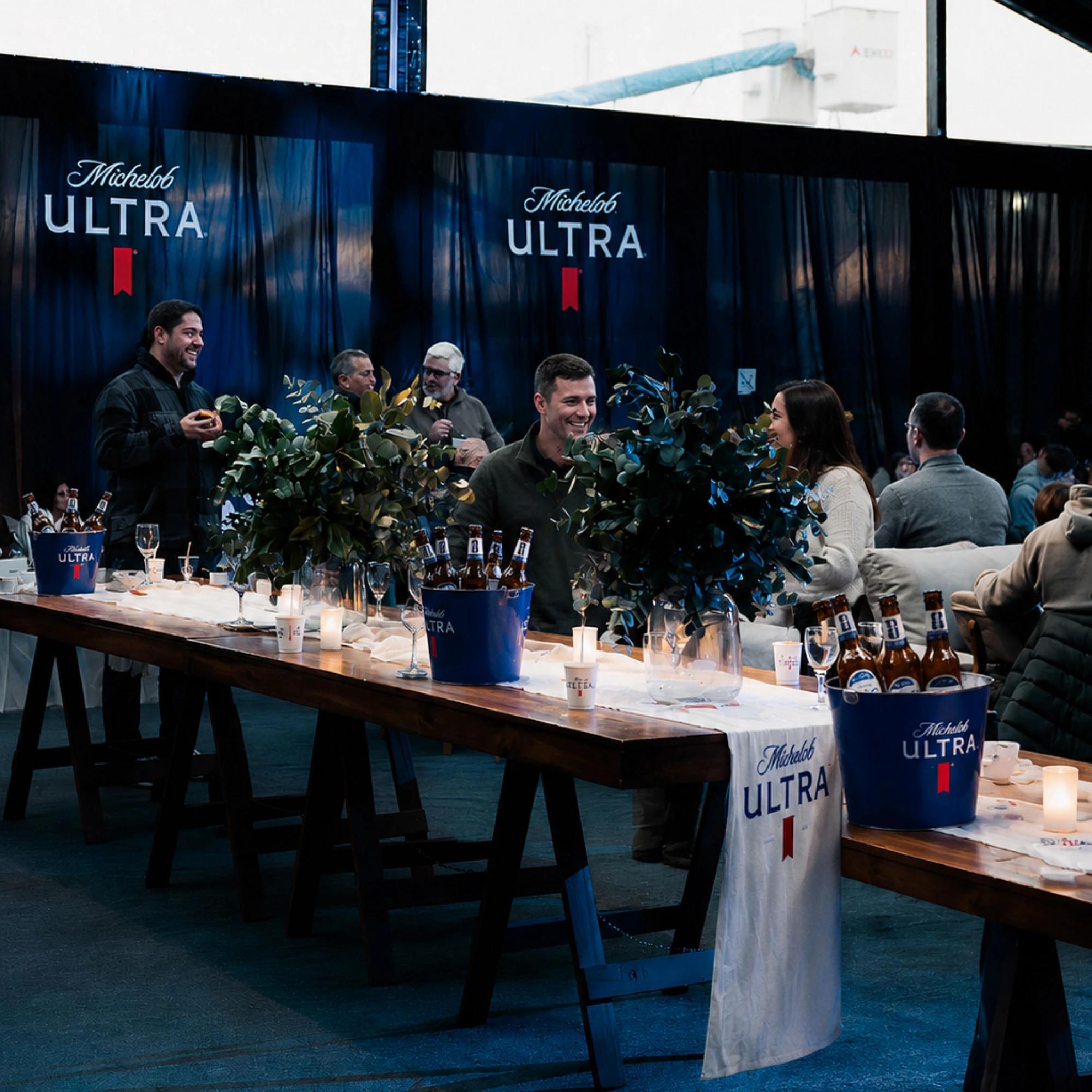 Cena branded Michelob Ultra