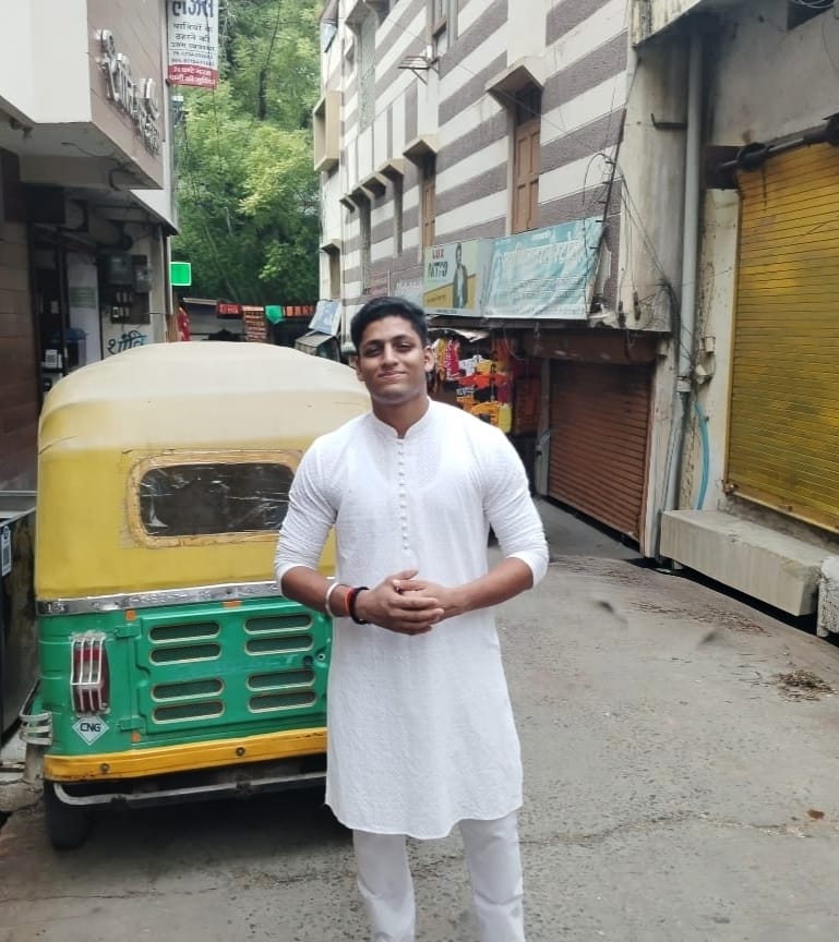 Hari Om Singh Baghel - Customer Sales Executive